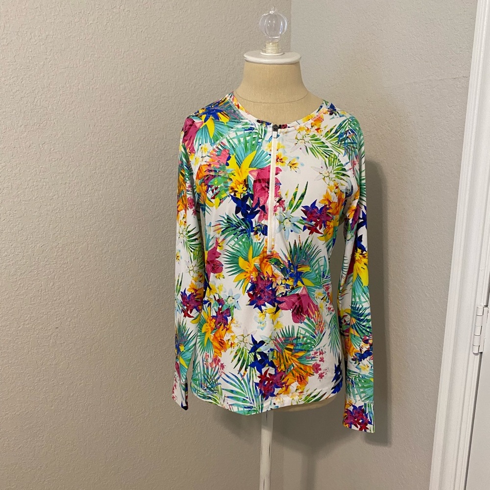 Athleta 3/4 zip up rash guard